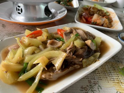 กระเพาะหมูผัดเกี้ยมฉ่าย