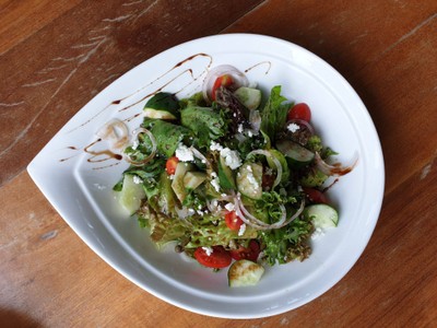 กรีกสลัด