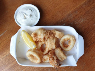 ปลาหมึกทอดสไตล์อิตาเลี่ยน