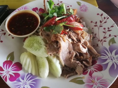 ข้าวหน้ารวมหมูกรอบ+หมูแดง+เป็ด