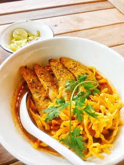 เมนูของร้าน ข้าวซอยนิมมาน