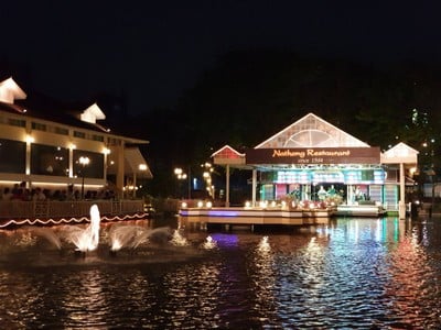 บรรยากาศ นาทองเทอเรสบาร์ ห้วยขวาง