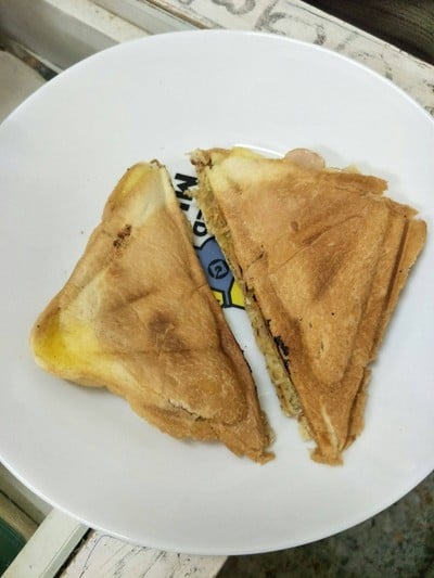 แซนวิชไส้กรอก