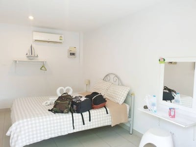 ชาร์ลีส์ บังกะโลส์