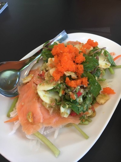ยำแซบแซลม่อน