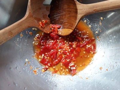 วิธีทำ ยำบะหมี่กึ่งสำเร็จรูป