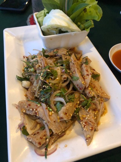 น้ำตกหมู