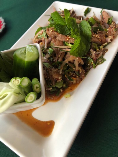 น้ำตกเนื้อ