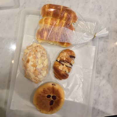 BreadTalk (เบรดทอร์ค) ศิริราช BreadTalk (เบรดทอร์ค) ศิริราช