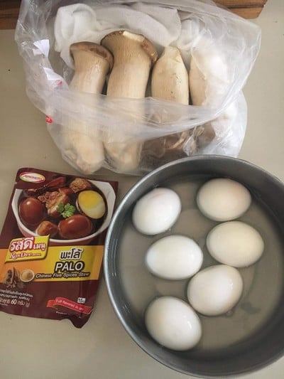 วิธีทำ ไข่พะโล้เห็ดออรินจิ