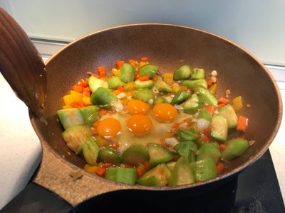 วิธีทำ ผัดบวบสามสี