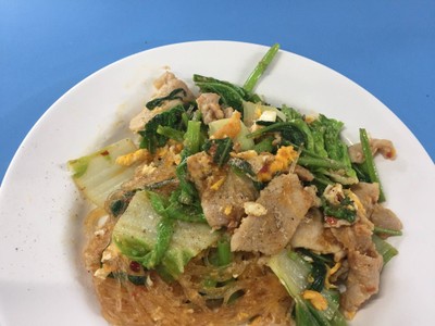 สุกี้แห้งหมู