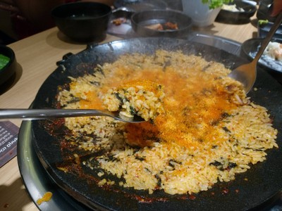 ข้าวผัดไข่ปลา