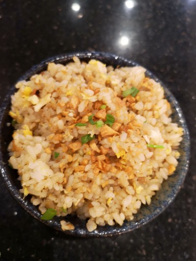 ข้าวผัดกระเทียม