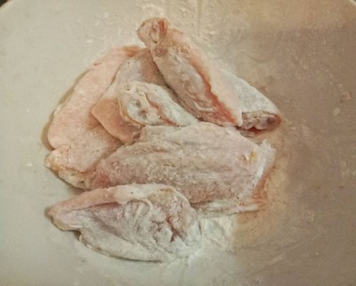 วิธีทำ ปีกไก่กรอบซอสมะเขือเทศ