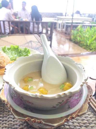 บัวลอยฟักทอง