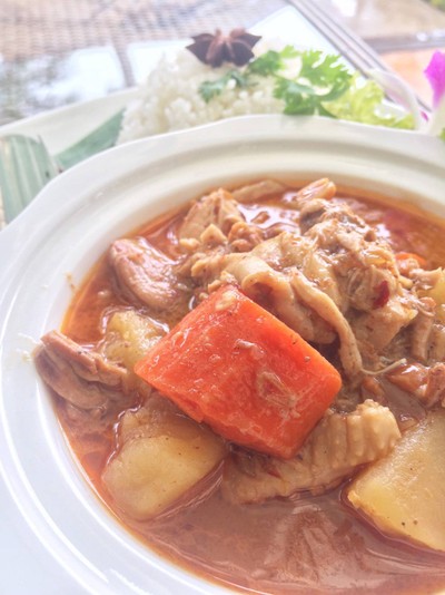 ข้าวมัสมั่นไก่