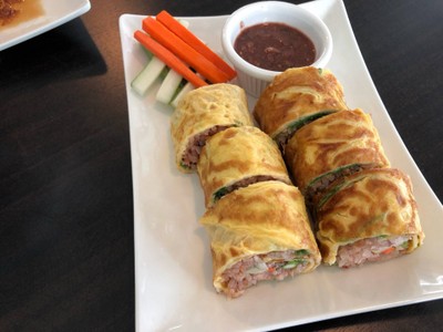 ซูชิโรลข้าวคลุกกะปิปลาทู