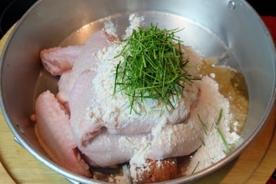 วิธีทำ ปีกไก่ทอดพริกแกง วิธีทำ ปีกไก่ทอดพริกแกง