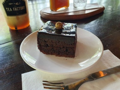 อาหาร หรือ เครื่องดื่ม