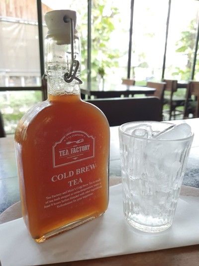 อาหาร หรือ เครื่องดื่ม