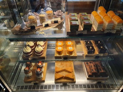 อาหาร หรือ เครื่องดื่ม