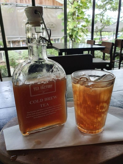 อาหาร หรือ เครื่องดื่ม