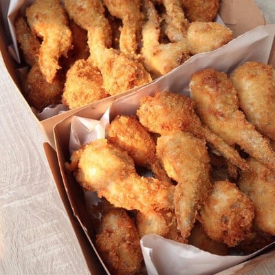 ปีกไก่ยัดไส้คุณแม่พิกุลแฮม ปีกไก่ยัดไส้คุณแม่พิกุลแฮม