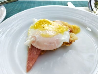 EGG BENEDICT