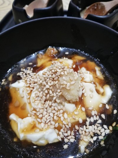 Soft Tofu Pot with Mabo Sauce ราคา 160 บาท+