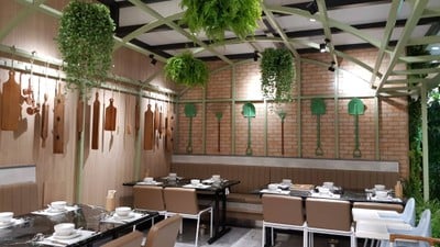 บรรยากาศ MK Restaurants เมกะ บางนา