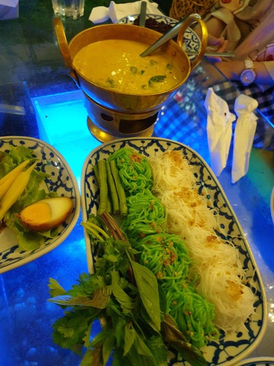 เส้นหมี่แกงปู