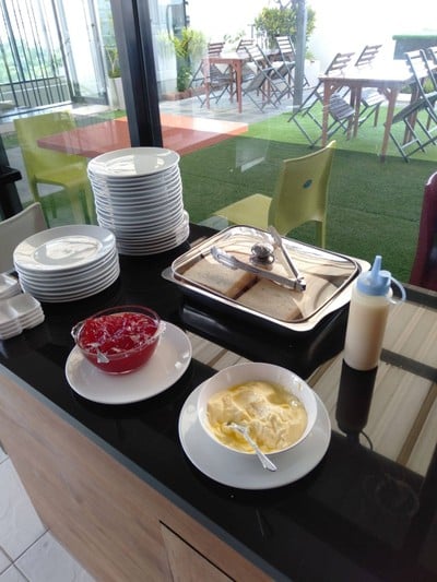 โรงแรมไดอารี่สวีท