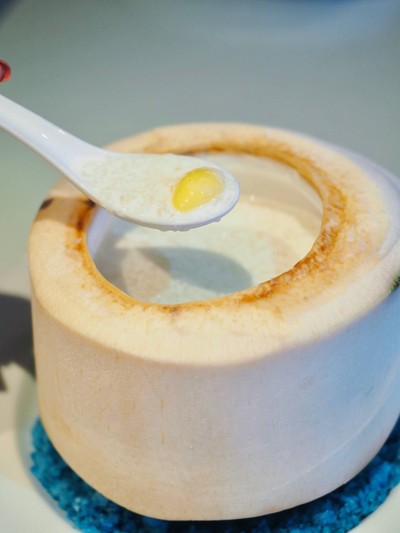 รังนกตุ๋นน้ำกะทิ