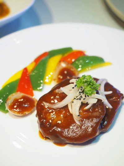 เนื้อสันในอบซอสฮ่องกง