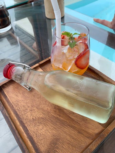 อาหาร หรือ เครื่องดื่ม