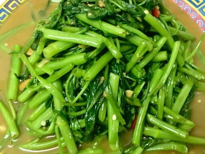ผัดผักบุ้งไฟแดง