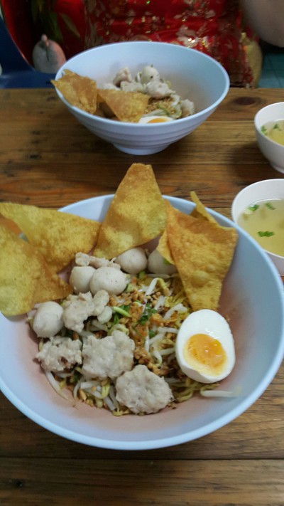 บะหมี่ต้มยำแห้งต้มยำ