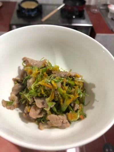 โสนน้อยเรือนงาม สันคอหมู🐽