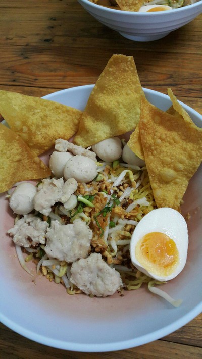 บะหมี่ต้มยำแห้งต้มยำ