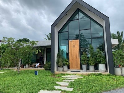 แสงแดด Cafe & Craft