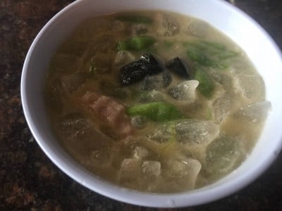 อาหาร หรือ เครื่องดื่ม