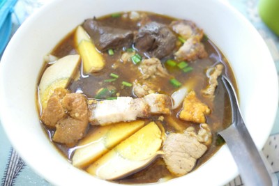 ก๋วยจั๊บน้ำข้น