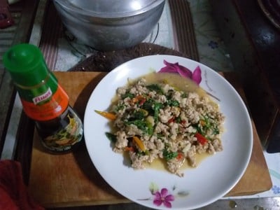 กระเพราหมู