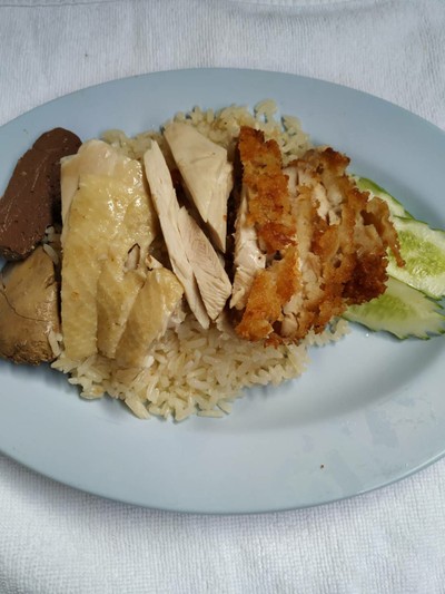 ข้าวมันไก่รสเด็ด (หลังห้างพาราไดซ์) ข้าวมันไก่รสเด็ด (หลังห้างพาราไดซ์)