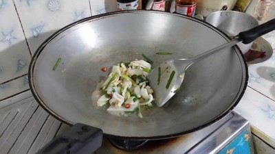 วิธีทำ ปลาหมึกผัดพริกสด
