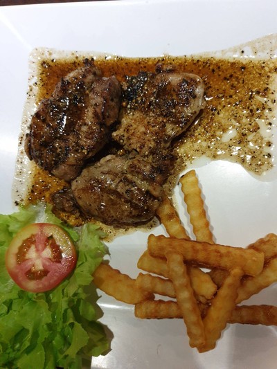 อาหาร หรือ เครื่องดื่ม