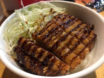 ข้าวหมูทอดทงคัตสึ