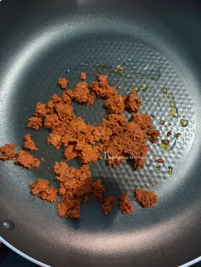 วิธีทำ หมูผัดพริกแกงใต้เผ็ด(มาก)