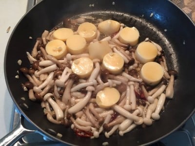 วิธีทำ เห็ดผัดเต้าหู้ไข่